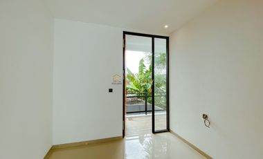 DIJUAL RUMAH NYAMAN 2 LANTAI LOKASI PREMIM MAGUWOHARJO