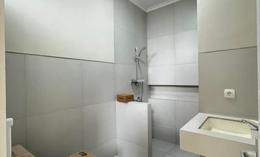 Rumah dijual Murah 2 Lantai, Baru, Jatimakmur, Bekasi dekat LRT Jatibening