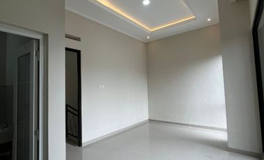 Rumah dijual Murah 2 Lantai, Baru, Jatimakmur, Bekasi dekat LRT Jatibening