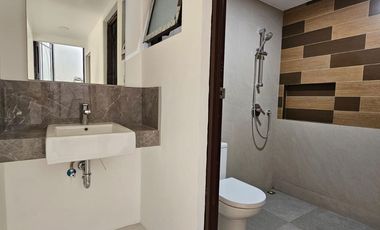 P Ivn Disewakan Rumah 10x20 di Taman Aries Ready Mid Jan Min.2 Thn