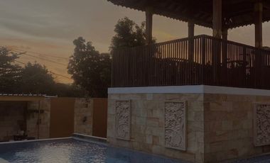 Dijual villa full furnished di bangunjiwo ada kolam renang dan gazebo dekat kampus UMY dan wisata kasongan tugu gentong kandang ingkung
