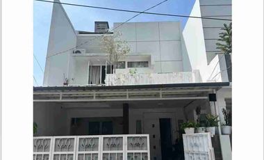 Rumah modern minimalis 2 lantai di pondok kelapa akses 2 mobil LT 90LB 87