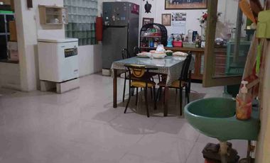 Dijual Termurah Rumah 257m2 di Taman Ratu Jakarta Barat