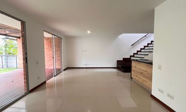 Casa en Arriendo en Benedictinos Envigado Antioquia