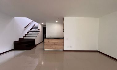 Casa en Arriendo en Benedictinos Envigado Antioquia