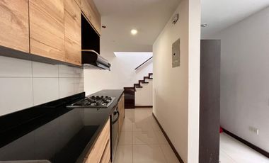 Casa en Arriendo en Benedictinos Envigado Antioquia