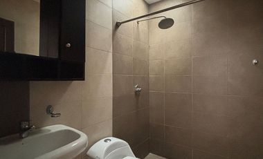 Casa en venta en Loja sector Urb. Colegio de Arquitectos