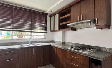 Casa en venta en Loja sector Urb. Colegio de Arquitectos