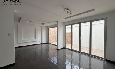 Casa en venta en Loja sector Urb. Colegio de Arquitectos