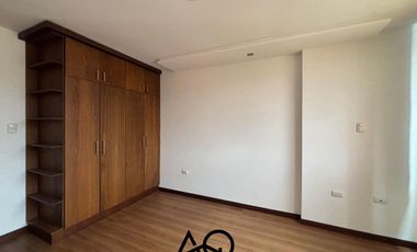 Casa en venta en Loja sector Urb. Colegio de Arquitectos