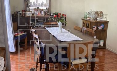 Se Vende Casa VILLA MACUL ! 4D+2B+E