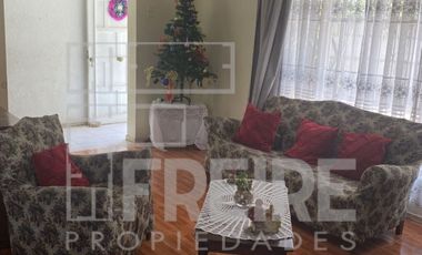 Se Vende Casa VILLA MACUL ! 4D+2B+E