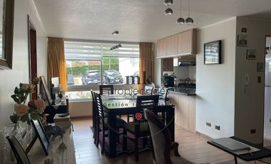 VENTA Departamento de 3 dormitorios con estacionamiento en Santa Inés