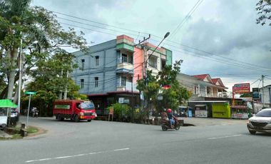 Ruko 3 lantai strategis kota Pontianak di Kota Baru