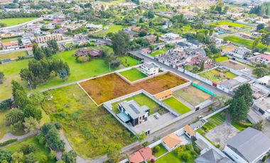 TERRENO EN VENTA - 2470,84MTS - ALANGASÍ, SAN GABRIEL