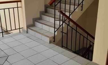 DEPARTAMENTO 2o.Piso paralela Av. Riva Agüero
