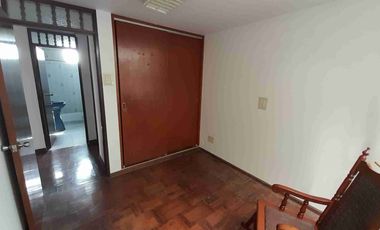 DEPARTAMENTO 2o.Piso paralela Av. Riva Agüero