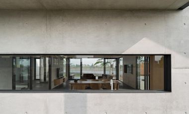 Rumah Exclusive View danau Mewah dan Luxury di Kota Baru Parahyangan