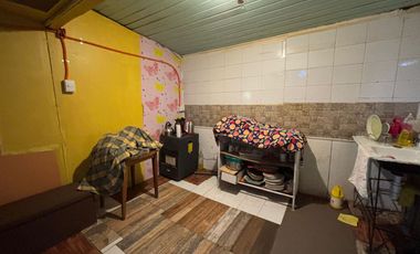 Casa Para Remodelar Con Vista Al Mar Y Gran Patio Trasero