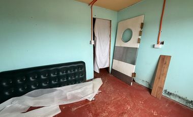 Casa Para Remodelar Con Vista Al Mar Y Gran Patio Trasero