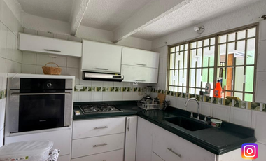 SE VENDE C. 2PISOS B. LA GAITANA  (NEIVA - HUILA)