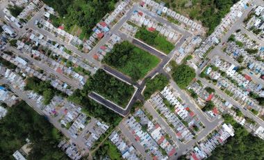 Terreno en venta entre Los Héroes y Villas de Oriente