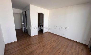 Rento amplio departamento en altos de juriquilla 3 recamaras 4 baños 2 autos