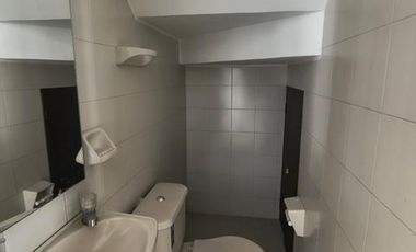 ALQUILO EXCELENTE CASA TRIPLANTA AL SUR DE CALI EN CAMINO REAL.