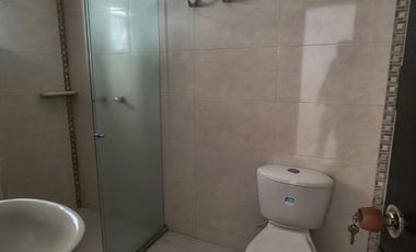 ALQUILO EXCELENTE CASA TRIPLANTA AL SUR DE CALI EN CAMINO REAL.