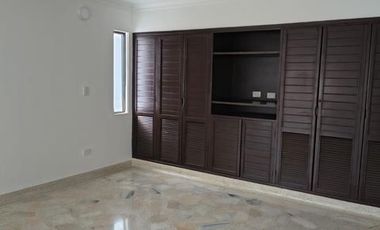 ALQUILO EXCELENTE CASA TRIPLANTA AL SUR DE CALI EN CAMINO REAL.