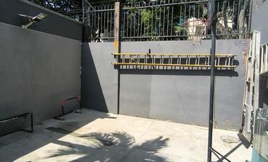 ALQUILO EXCELENTE CASA TRIPLANTA AL SUR DE CALI EN CAMINO REAL.