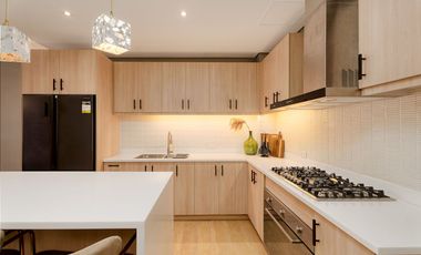 House and Lot for sale in Mandaluyong City (triplex) High End