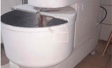 SE VENDE CASA HABITACIÓN CON LOCAL COMERCIAL (PANADERÍA) EN TEMUCO