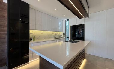 Departamente de lujo en venta en Loja sector El Electricista