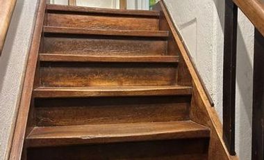 Se vende casa de dos pisos en Cerro Larrain referencia colegio Murialdo, Valparaiso