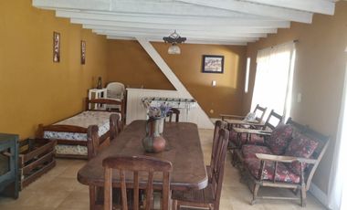 Hermosa quinta en Tomas Jofre a 150 mts de la plaza