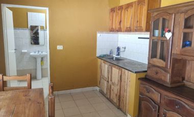 Hermosa quinta en Tomas Jofre a 150 mts de la plaza