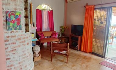 VENTA CASA GRANDE CON DOS SUITES EN BAHÍA DE CARÁQUEZ