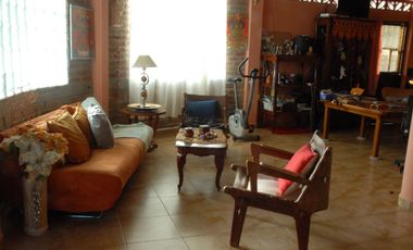 VENTA CASA GRANDE CON DOS SUITES EN BAHÍA DE CARÁQUEZ