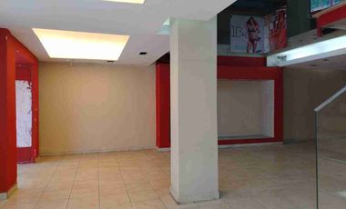 RENTO LOCAL COMERCIAL DE 600m2, DOS PLANTAS EN ZONA COMERCIAL NORTE DE QUITO