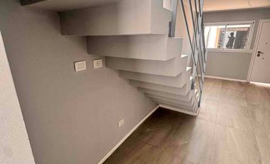 alquiler casa 2 dormitorios dueño directo Brown 2944 dentro de complejo de edificio