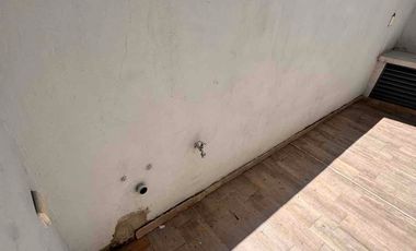 dueño vende casa 2 dormitorios  compuesta en 2 plantas