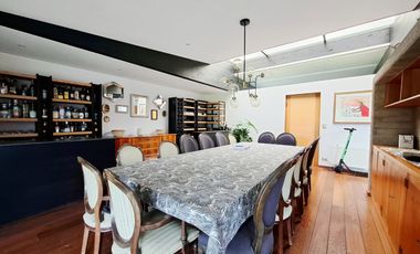 Los Ingleses 357 m2 en 5005 de terreno 5 D 5B Sala Estar y servicios