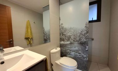 Los Ingleses 357 m2 en 5005 de terreno 5 D 5B Sala Estar y servicios