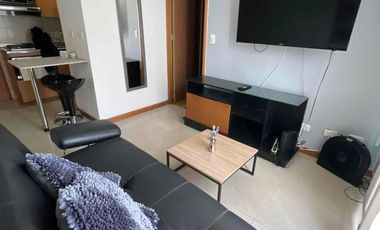 Moderno Apartamento en Pinares: Confort y Seguridad”