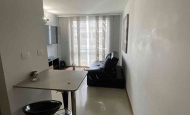 Moderno Apartamento en Pinares: Confort y Seguridad”