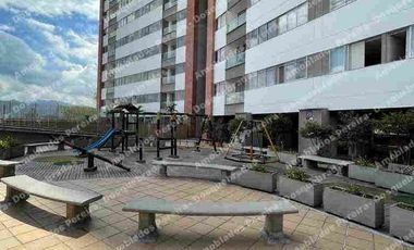 Apto tranquilo con seguridad 24 horas