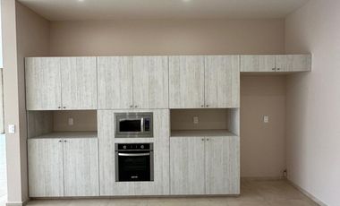 Casa en Venta en Exclusivo Fraccionamiento Privado – Cumbres del Cimatario, Querétaro  Vive con seguridad, confort y excelente ubicación