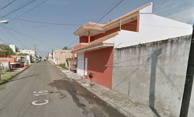 CASA EN REMATE EN POCITOS Y RIVERA EN VERACRUZ EN MEXICO