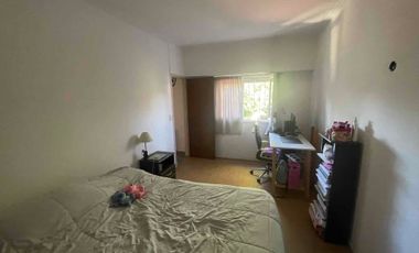 PH 3 ambientes por pasillo con dos terrazas y dependencia o altillo